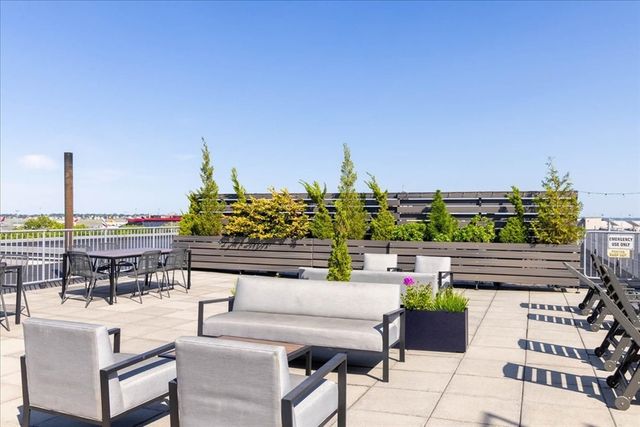 156 Porter Street 424, Boston, MA 02128
