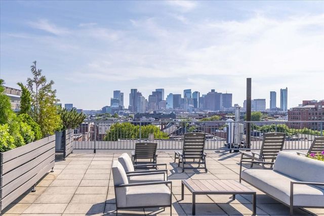 156 Porter Street 424, Boston, MA 02128