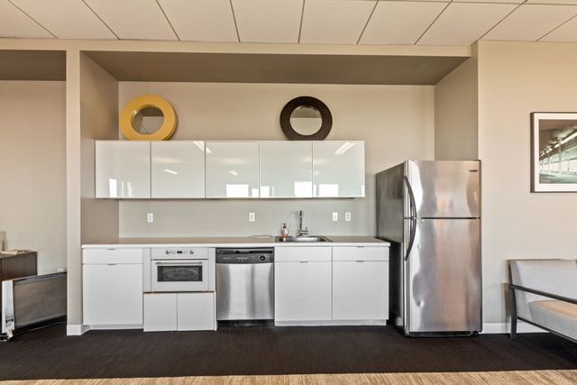 156 Porter Street 424, Boston, MA 02128