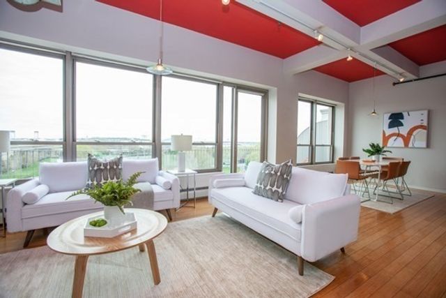 156 Porter Street 424, Boston, MA 02128