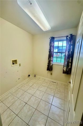 3851 Stone Ridge Road, Wheatfield, NY 14120