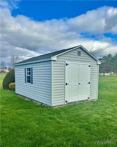 3851 Stone Ridge Road, Wheatfield, NY 14120