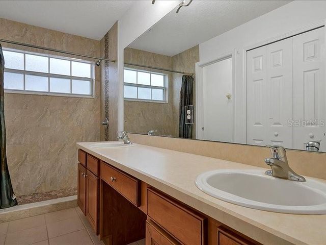 10233 SEROTINA COURT, Orlando, FL 32832