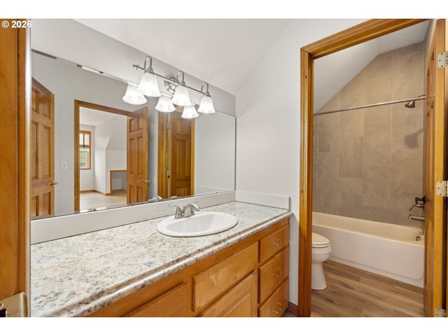 802 Nw 297TH Cir, Ridgefield, WA 98642