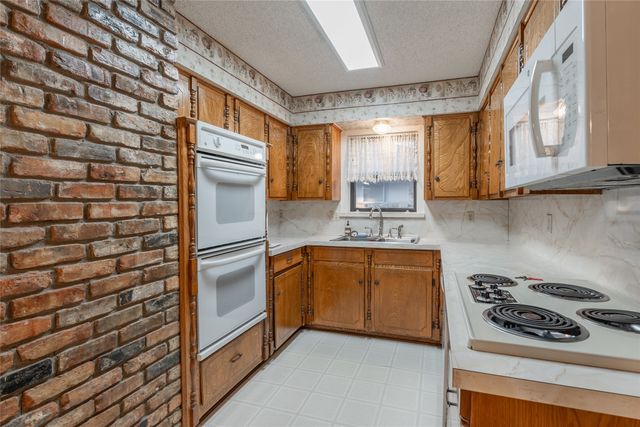 3938 Roanoke Drive, Garland, TX 75041