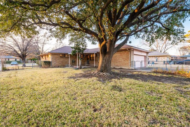 3938 Roanoke Drive, Garland, TX 75041
