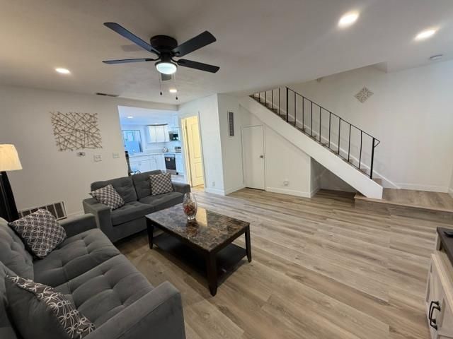 4183 Brookfield Dr, Sacramento, CA 95823