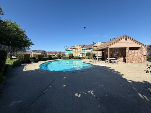 4183 Brookfield Dr, Sacramento, CA 95823