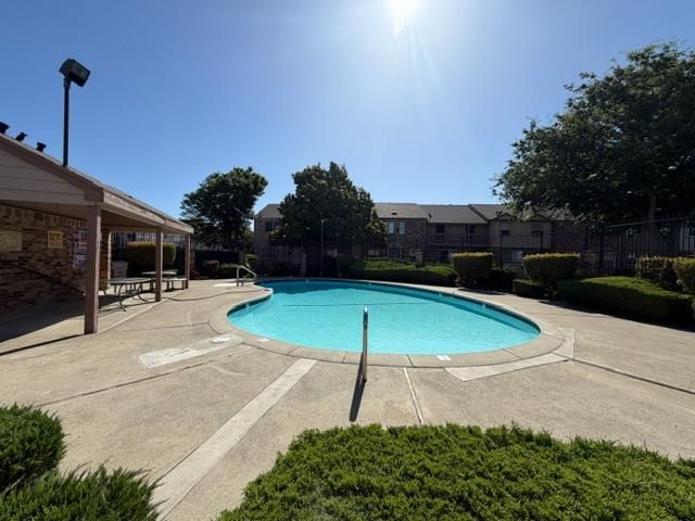 4183 Brookfield Dr, Sacramento, CA 95823