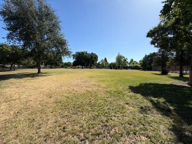 4183 Brookfield Dr, Sacramento, CA 95823