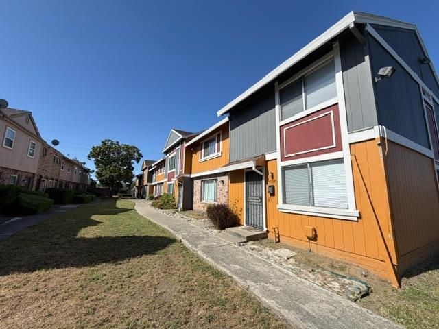 4183 Brookfield Dr, Sacramento, CA 95823