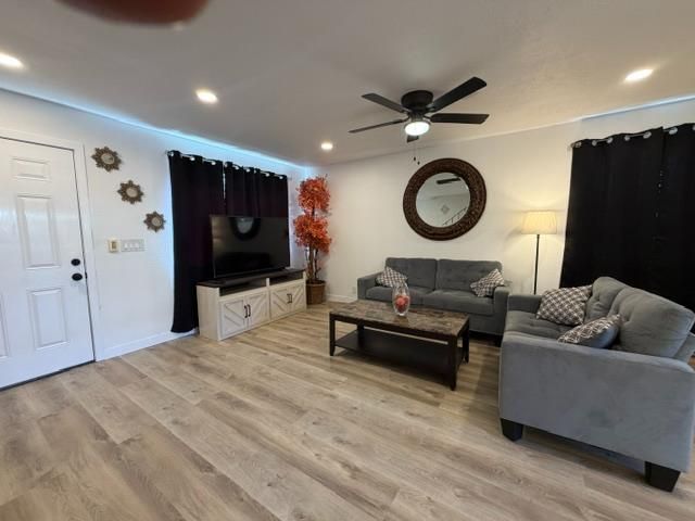 4183 Brookfield Dr, Sacramento, CA 95823