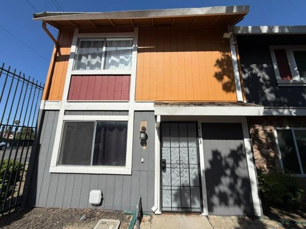 4183 Brookfield Dr, Sacramento, CA 95823