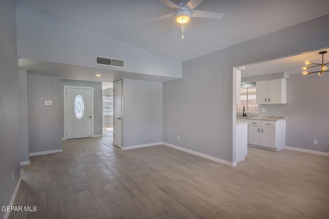 8747 PLAINS Drive, El Paso, TX 79907