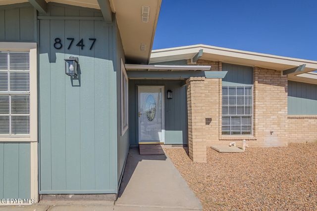 8747 PLAINS Drive, El Paso, TX 79907