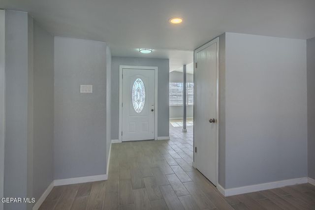 8747 PLAINS Drive, El Paso, TX 79907