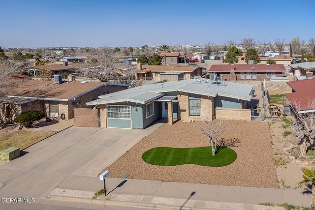 8747 PLAINS Drive, El Paso, TX 79907