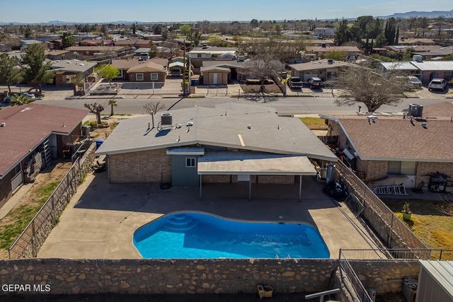 8747 PLAINS Drive, El Paso, TX 79907