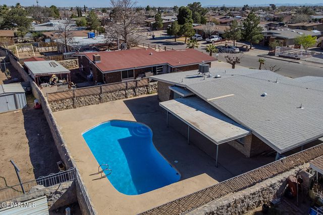 8747 PLAINS Drive, El Paso, TX 79907