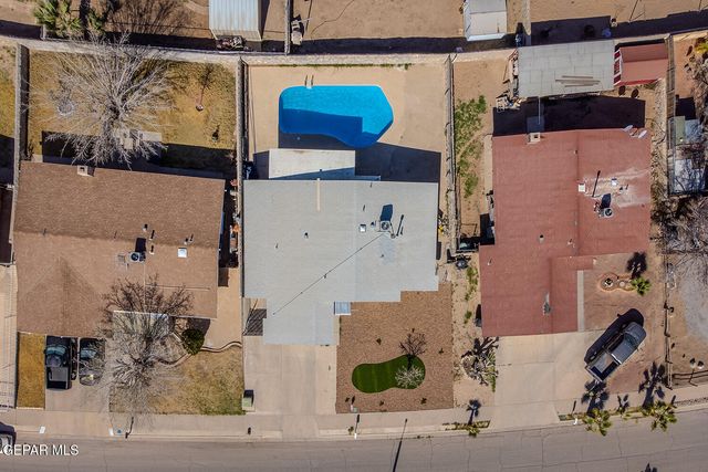 8747 PLAINS Drive, El Paso, TX 79907