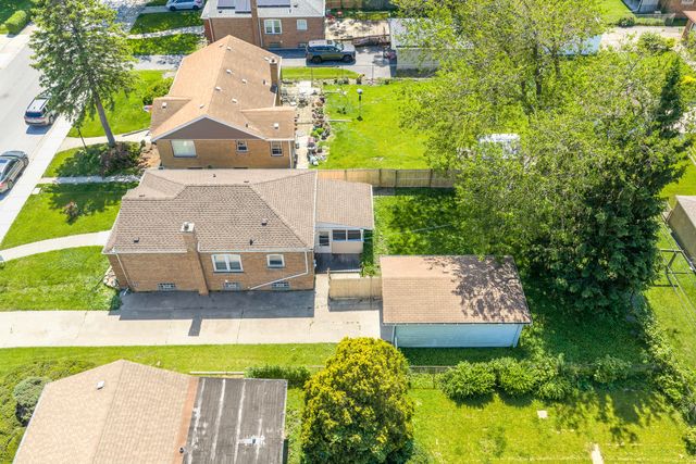 15524 Gouwens Lane, South Holland, IL 60473