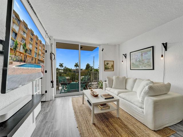 1777 SE 15th St 407, Fort Lauderdale, FL 33316