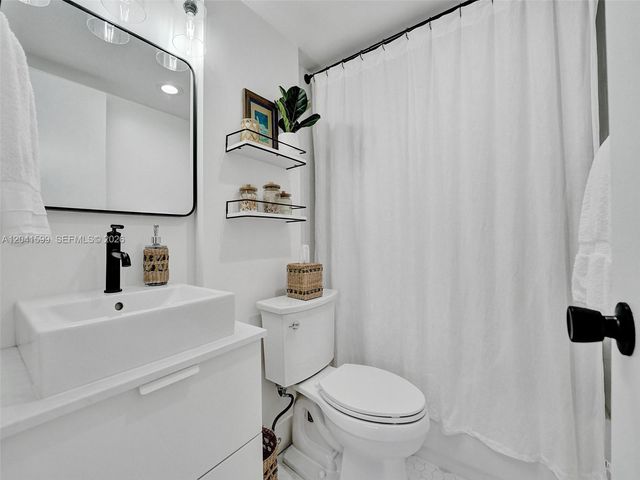 1777 SE 15th St 407, Fort Lauderdale, FL 33316
