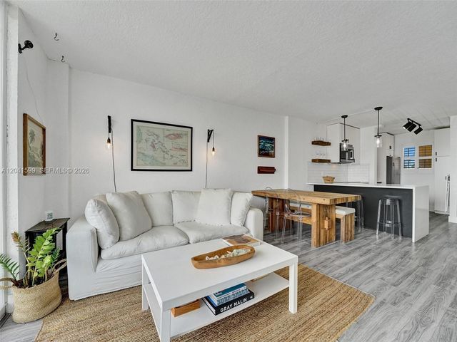 1777 SE 15th St 407, Fort Lauderdale, FL 33316