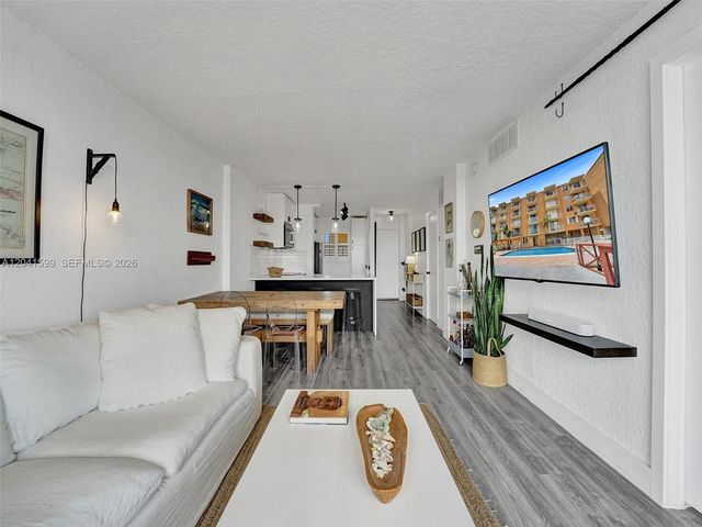 1777 SE 15th St 407, Fort Lauderdale, FL 33316