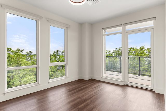 125 Cambrian Way Unit 607, Burlington, VT 05401