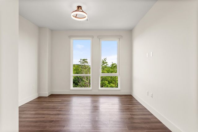 125 Cambrian Way Unit 607, Burlington, VT 05401