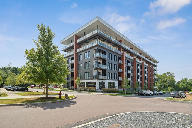 125 Cambrian Way Unit 607, Burlington, VT 05401