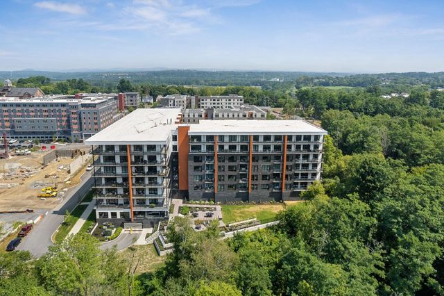 125 Cambrian Way Unit 607, Burlington, VT 05401