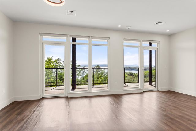 125 Cambrian Way Unit 607, Burlington, VT 05401