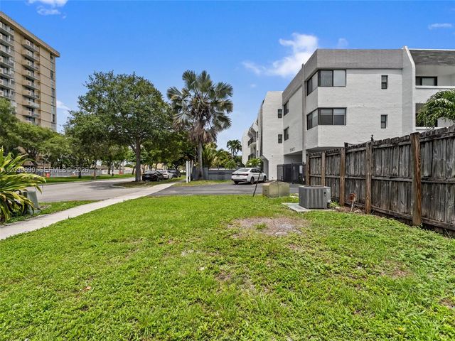 13502 NE 24th Ct, North Miami, FL 33181