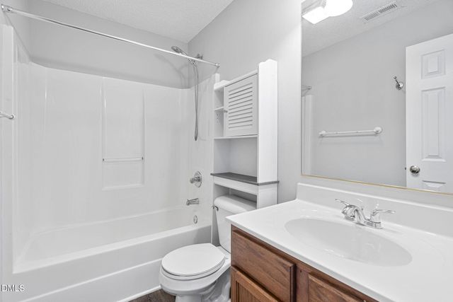 318 Glaston Court, Apex, NC 27502