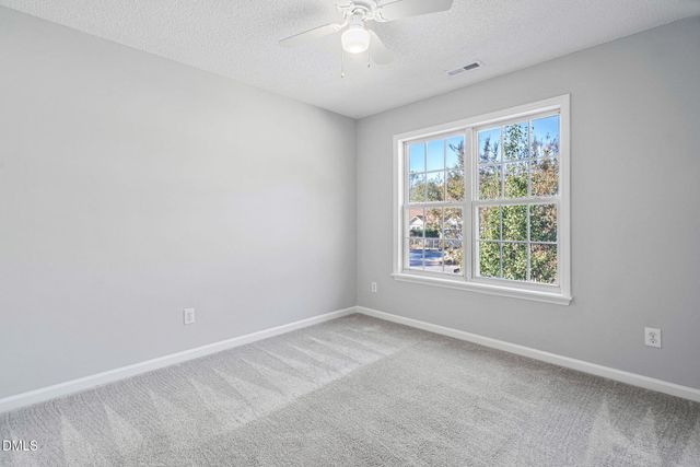 318 Glaston Court, Apex, NC 27502