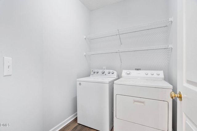 318 Glaston Court, Apex, NC 27502