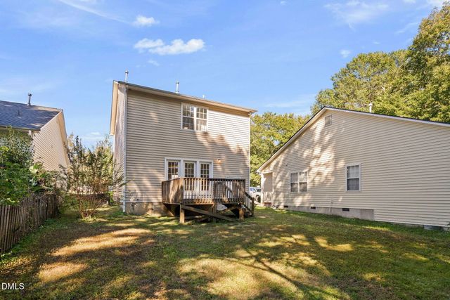 318 Glaston Court, Apex, NC 27502