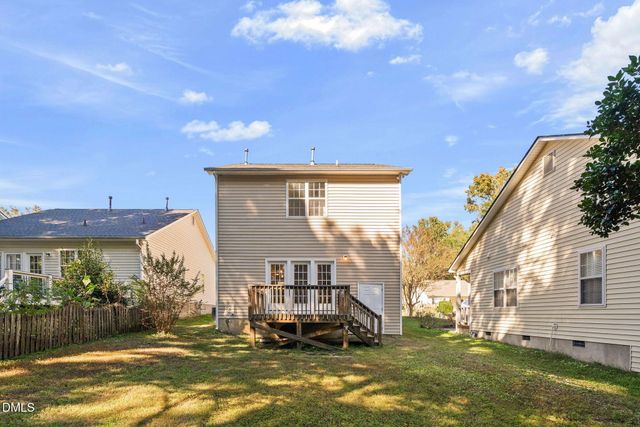 318 Glaston Court, Apex, NC 27502