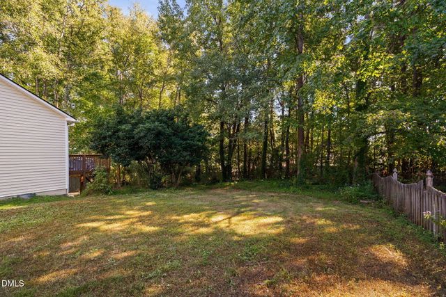 318 Glaston Court, Apex, NC 27502