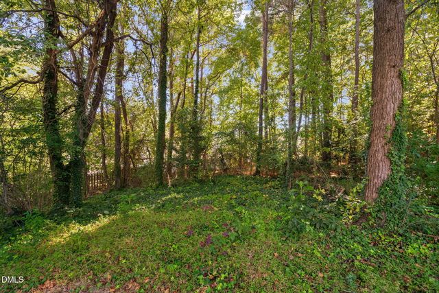 318 Glaston Court, Apex, NC 27502