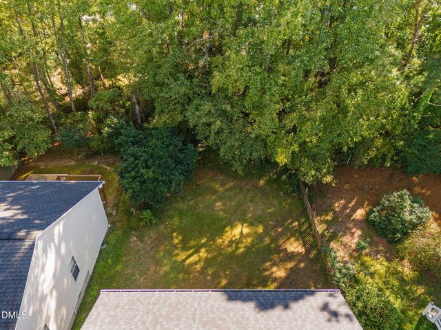 318 Glaston Court, Apex, NC 27502