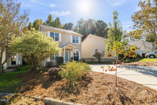 318 Glaston Court, Apex, NC 27502