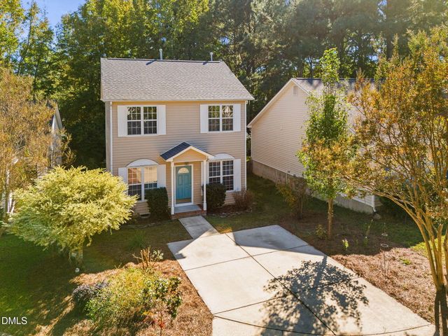 318 Glaston Court, Apex, NC 27502