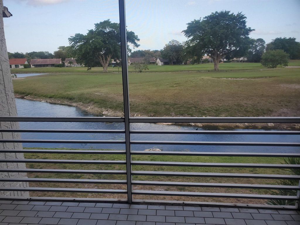 7410 Woodmont Terrace 208, Tamarac, FL 33321