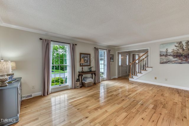 411 Elm Lane, Johnson City, TN 37604