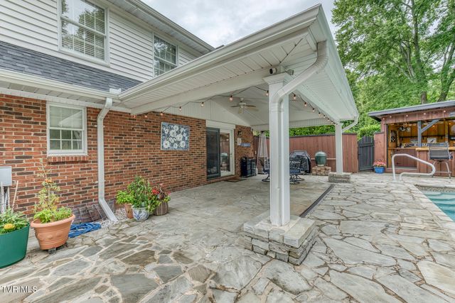 411 Elm Lane, Johnson City, TN 37604
