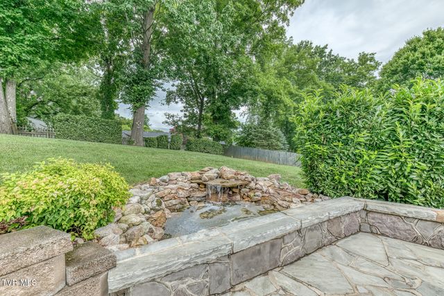 411 Elm Lane, Johnson City, TN 37604