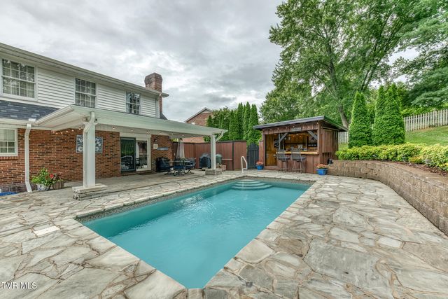 411 Elm Lane, Johnson City, TN 37604